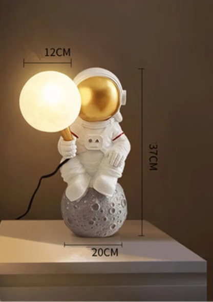 Creative Astronaut Wall Lamp